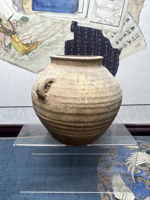 古玩陶瓷漢代精品旋紋雙系罐 南京博物館同款拍賣,當前價格1088元