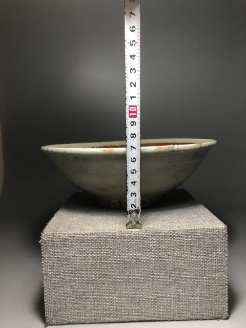 古玩陶瓷(明代)龍泉青白釉大茶缽拍賣,當(dāng)前價(jià)格0元
