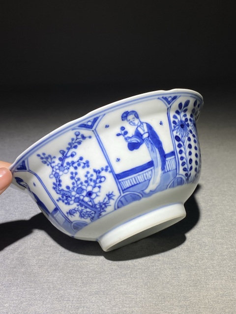 古玩陶瓷青花仕女人物開窗花卉紋碗拍賣,當前價格0元
