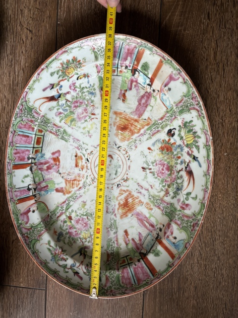 古玩陶瓷廣彩人物故事紋折沿盤拍賣，當前價格2500元