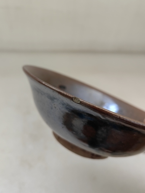 古玩陶瓷褐釉碗拍賣,當前價格198元