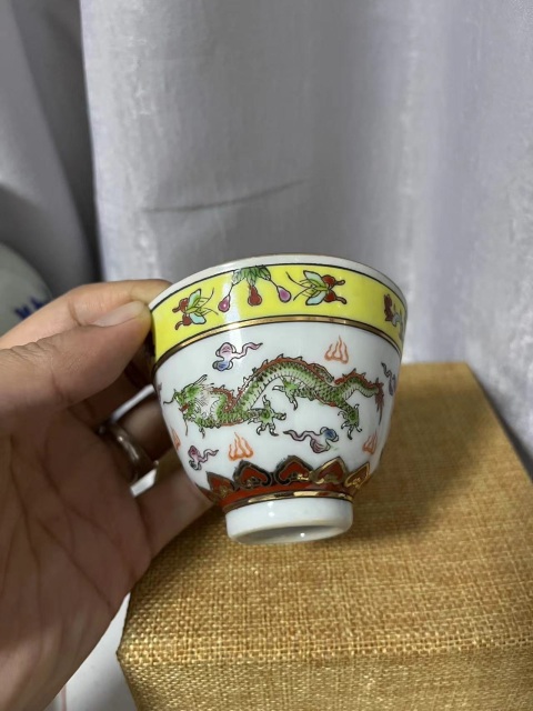 古玩陶瓷粉彩云龍紋仰鐘杯拍賣,當(dāng)前價(jià)格288元