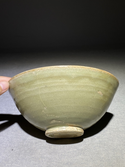 古玩陶瓷南宋龍泉青釉暗刻花紋碗拍賣,當前價格1588元