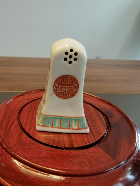 古玩陶瓷福在眼前粉彩調料瓶拍賣,當前價格350元