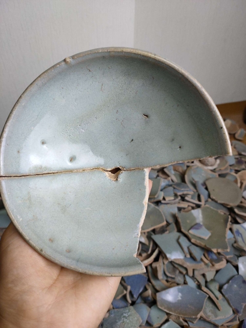 古玩陶瓷館藏級(jí)金代鈞窯天藍(lán)釉大碗拍賣，當(dāng)前價(jià)格998元