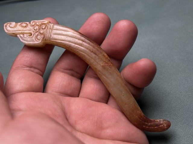 古玩玉器戰(zhàn)國(guó)龍紋玉珩拍賣(mài)，當(dāng)前價(jià)格188800元