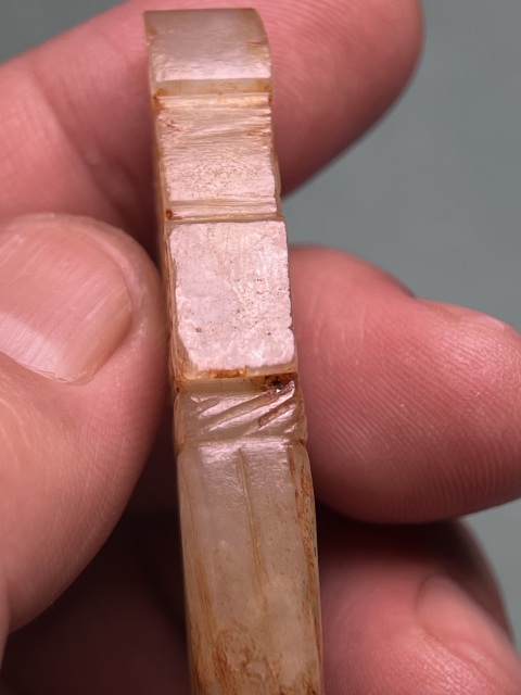 古玩玉器戰(zhàn)國(guó)龍紋玉珩拍賣(mài)，當(dāng)前價(jià)格188800元