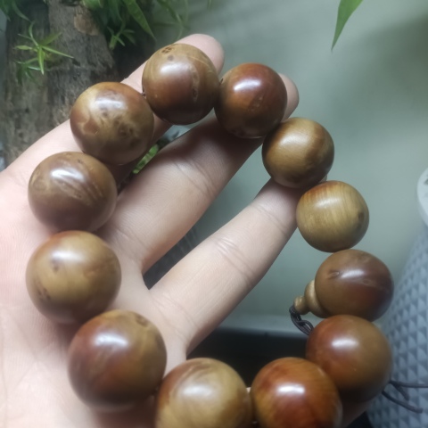 古玩雜項漂亮的精品2.0崖柏手串拍賣，當前價格8800元