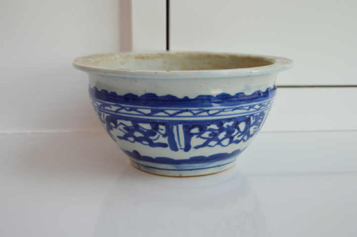 古玩陶瓷【紫煙閣】青花夔龍紋香爐拍賣，當(dāng)前價(jià)格1599元