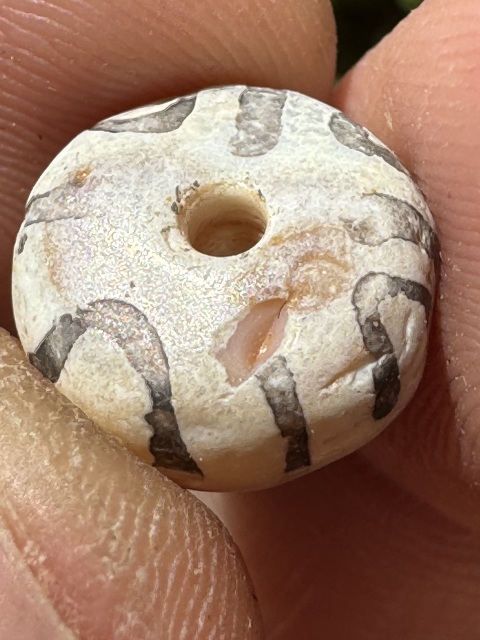 古玩雜項漢代鑲蝕珠，奶皮沁拍賣，當前價格460元