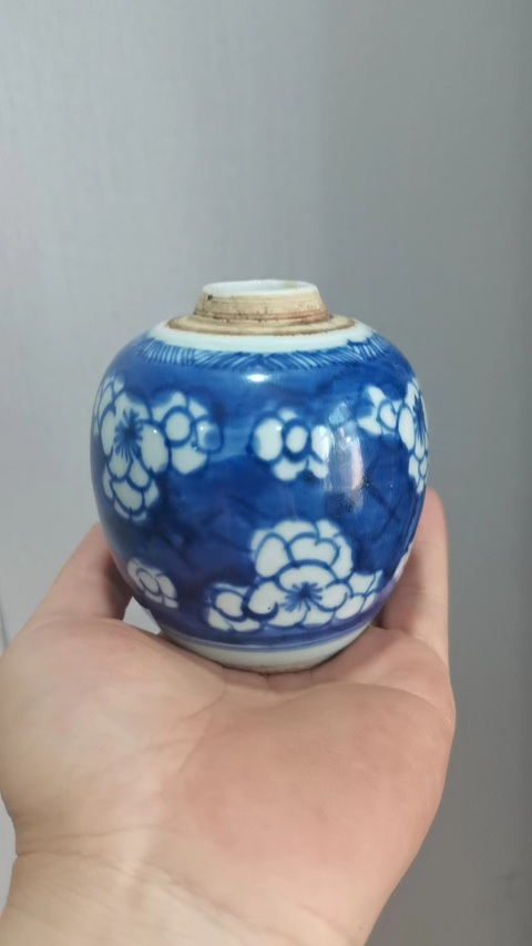 古玩陶瓷康熙·青花冰梅圖蓋罐拍賣,當前價格2800元