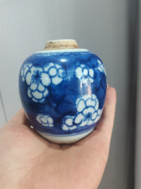 古玩陶瓷康熙·青花冰梅圖蓋罐拍賣,當前價格2800元