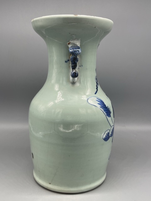 古玩陶瓷清中期青花豆青釉加白陶淵明愛菊?qǐng)D100 件瓶拍賣，當(dāng)前價(jià)格1782元