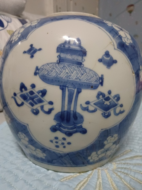 古玩陶瓷青花博古圖蓋罐拍賣，當前價格2800元