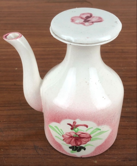 古玩陶瓷精美彩繪花卉紋油壺拍賣,當前價格100元