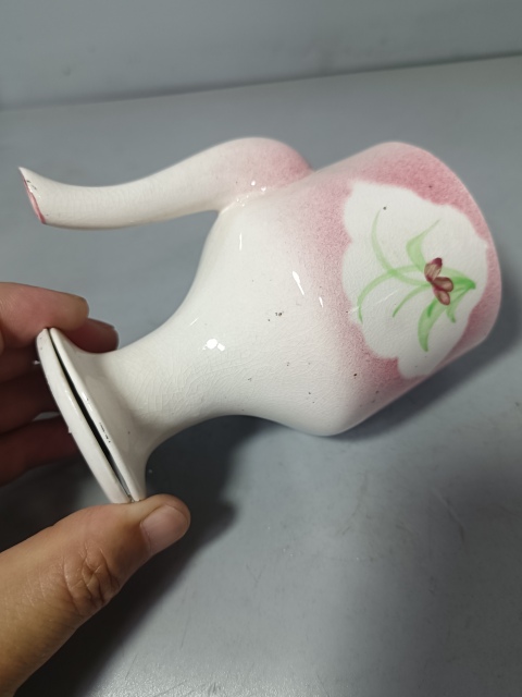古玩陶瓷精美彩繪花卉紋油壺拍賣,當前價格100元