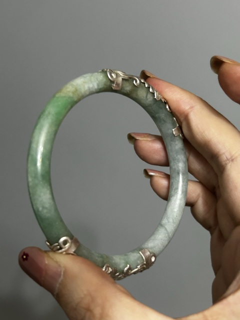 古玩玉器清代天然翡翠手鐲拍賣,當(dāng)前價(jià)格2667元