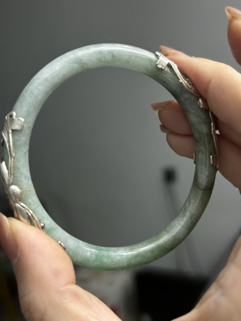 古玩玉器清代天然翡翠手鐲拍賣,當(dāng)前價(jià)格2667元