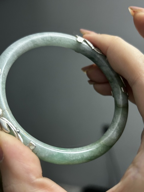 古玩玉器清代天然翡翠手鐲拍賣,當(dāng)前價(jià)格2667元