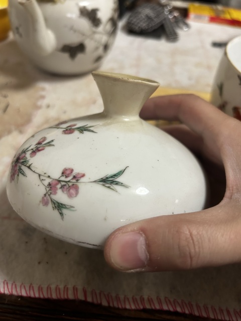 古玩陶瓷民國粉彩花鳥紋蓋罐拍賣,當前價格1600元