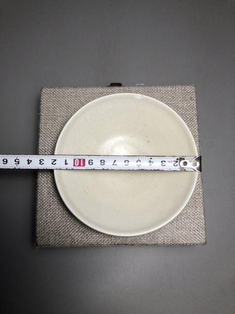 古玩陶瓷邢窯白釉唇口碗拍賣,當(dāng)前價格13000元