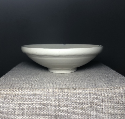 古玩陶瓷邢窯白釉唇口碗拍賣,當(dāng)前價格13000元