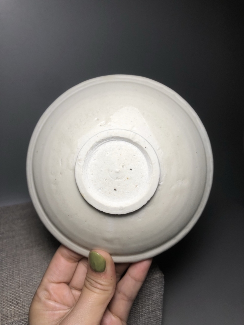 古玩陶瓷邢窯白釉唇口碗拍賣,當(dāng)前價格13000元