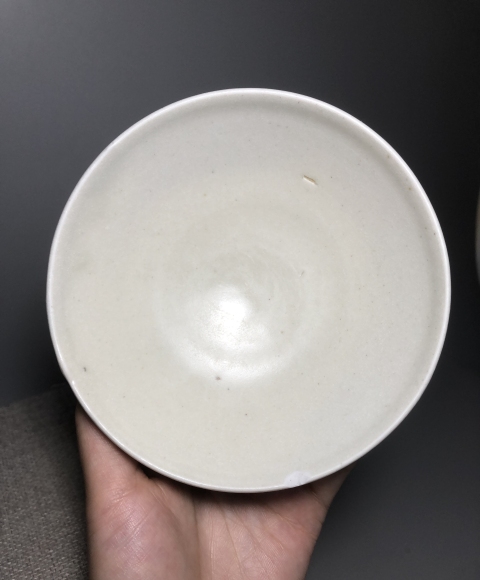 古玩陶瓷邢窯白釉唇口碗拍賣,當(dāng)前價格13000元