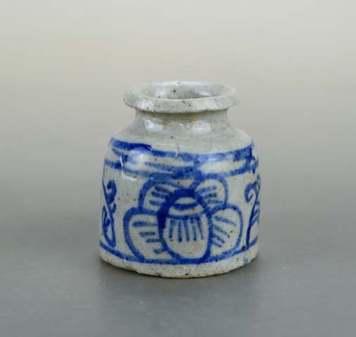 古玩陶瓷清中晚期.青花纏枝花紋水盂（周末福利3元快樂拍）拍賣，當前價格168元