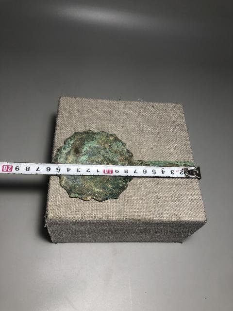 古玩銅器宋代葵口手柄鏡拍賣,當前價格888元