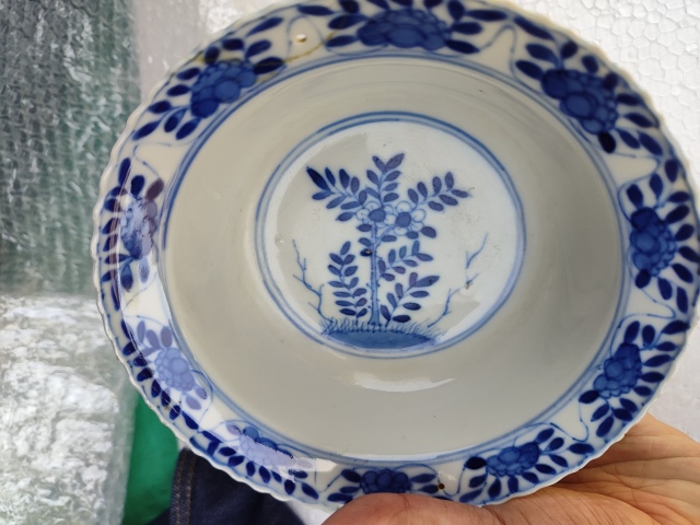 古玩陶瓷青花花卉紋折沿花口碗拍賣，當前價格2000元