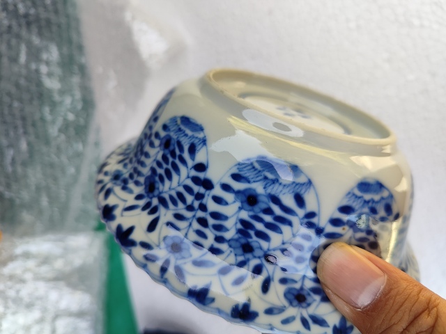 古玩陶瓷青花花卉紋折沿花口碗拍賣，當前價格2000元