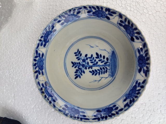 古玩陶瓷青花花卉紋折沿花口碗拍賣，當前價格2000元