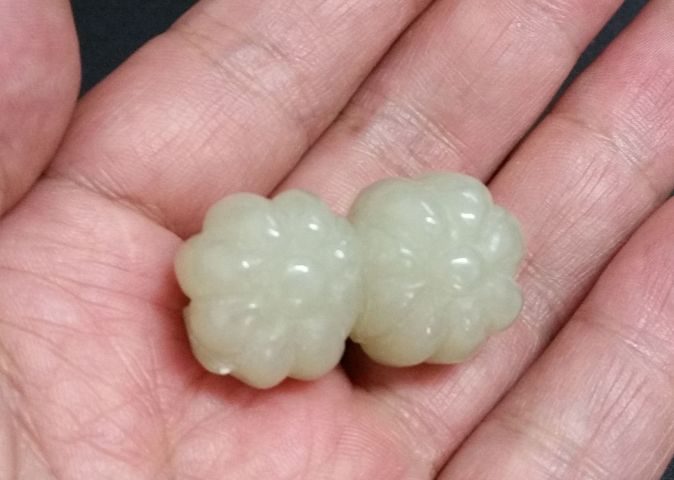 古玩玉器和田玉雕“南瓜”掛件拍賣,當前價格428元