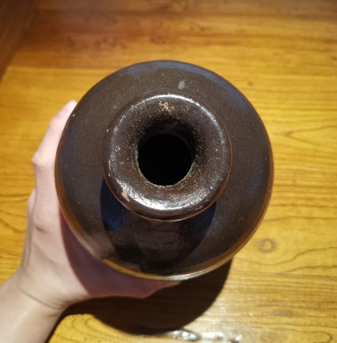 古玩陶瓷明代·褐釉弦紋梅瓶（公元1368-1644）拍賣，當前價格388元