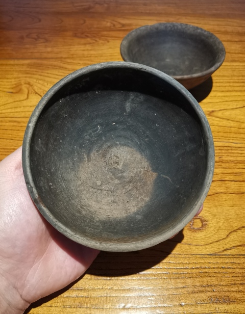 古玩陶瓷元黑陶茶盞(一對(duì))拍賣,當(dāng)前價(jià)格260元