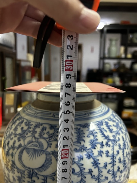 古玩陶瓷青花纏枝花卉紋蓋罐拍賣,當前價格1500元