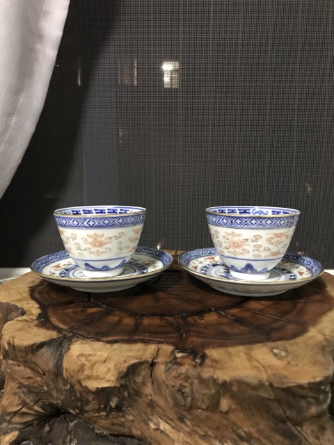 古玩陶瓷民國青花花卉紋玲瓏瓷杯碟兩套拍賣,當(dāng)前價格688元