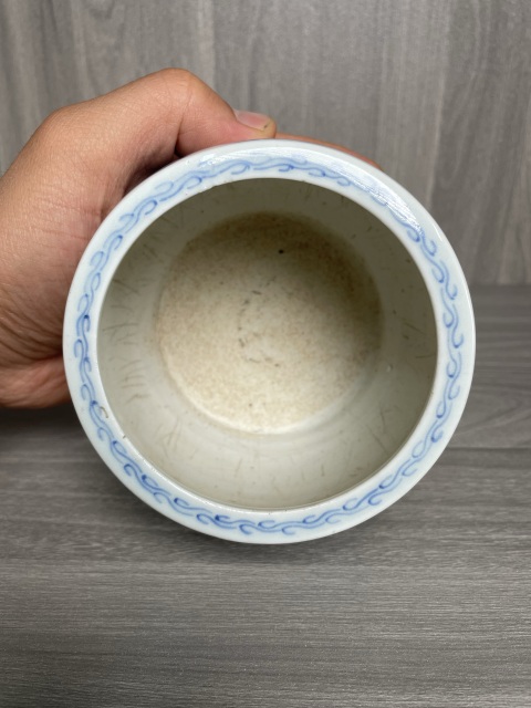 古玩陶瓷清中晚期 青花山水人物紋琴爐（文房雅器）拍賣，當(dāng)前價格600元