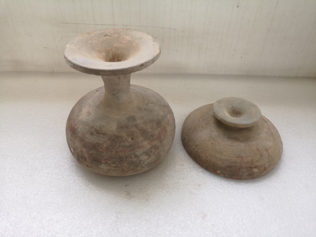 古玩陶瓷灰陶彩繪陶豆拍賣,當前價格1200元