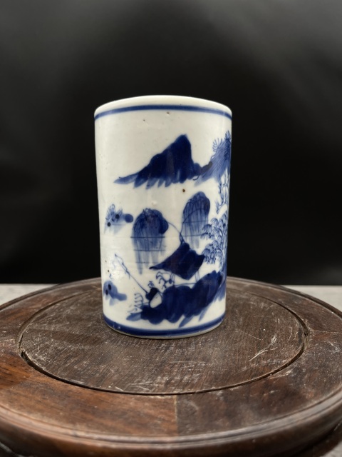 古玩陶瓷山水紋青花筆筒拍賣，當(dāng)前價(jià)格1880元