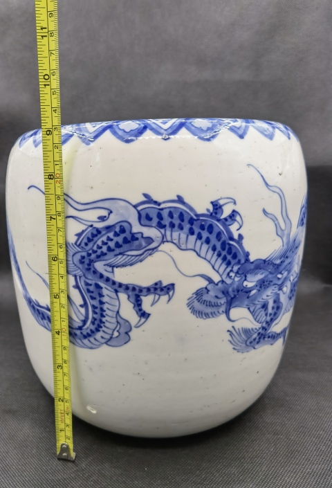 古玩陶瓷日本明治青花云龍紋卷缸拍賣,當前價格3980元