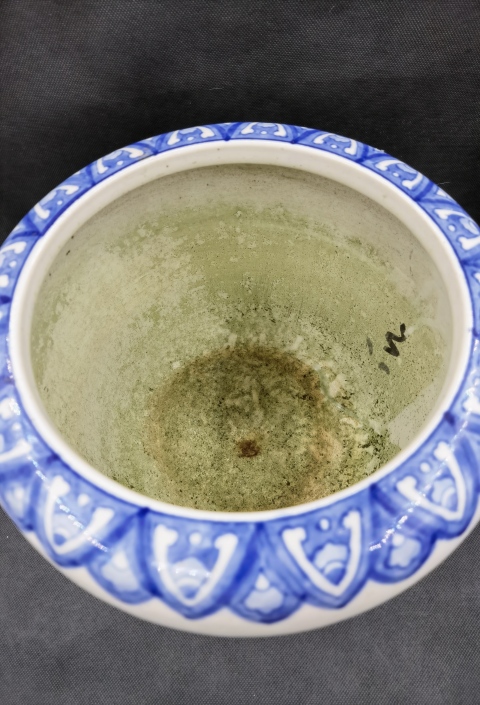 古玩陶瓷日本明治青花云龍紋卷缸拍賣,當前價格3980元