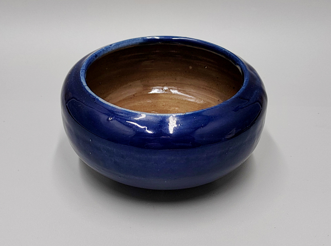 古玩陶瓷清代霽藍(lán)釉三足爐拍賣，當(dāng)前價(jià)格880元