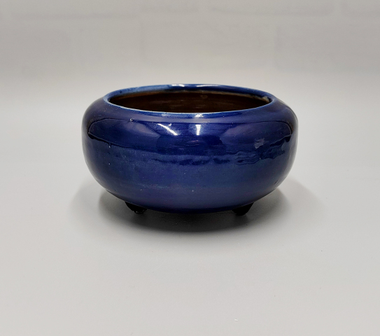 古玩陶瓷清代霽藍(lán)釉三足爐拍賣，當(dāng)前價(jià)格880元