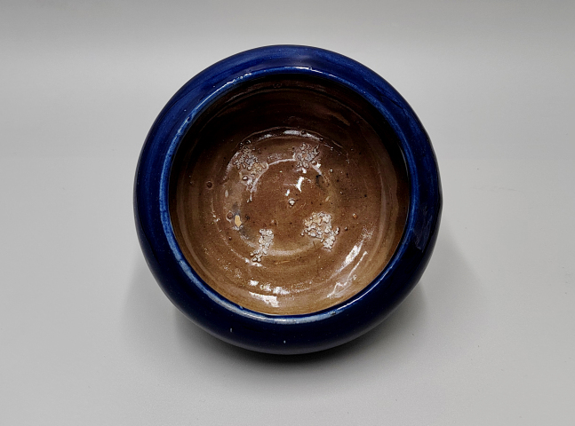 古玩陶瓷清代霽藍(lán)釉三足爐拍賣，當(dāng)前價(jià)格880元