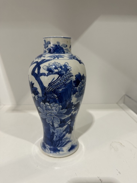 青花瓶拍賣，當前價格3800元