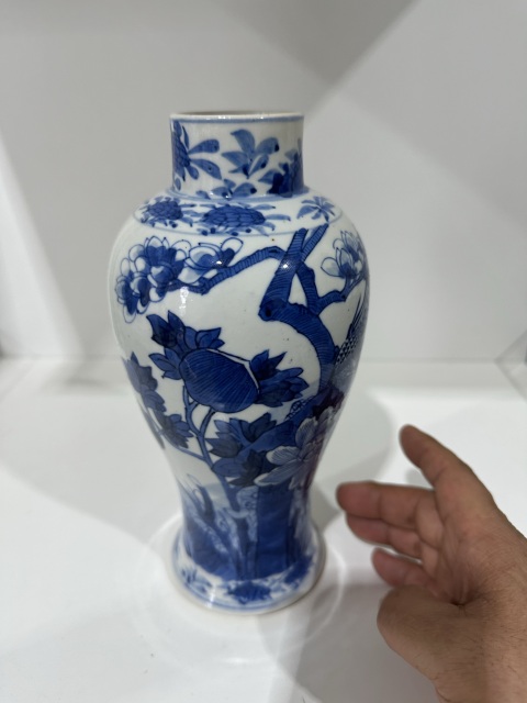 古玩陶瓷青花瓶拍賣，當(dāng)前價(jià)格2800元