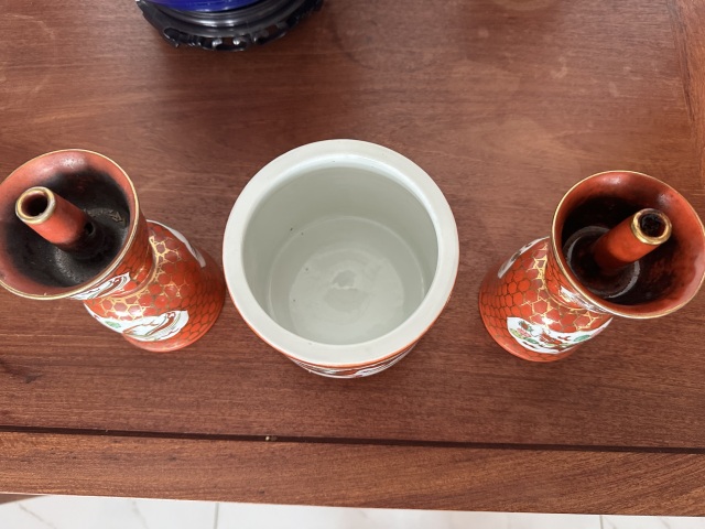 古玩陶瓷**地粉彩龍紋三貢拍賣，當前價格2280元