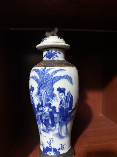 古玩陶瓷哥釉青花三娘教子圖雞腿瓶拍賣，當前價格3680元